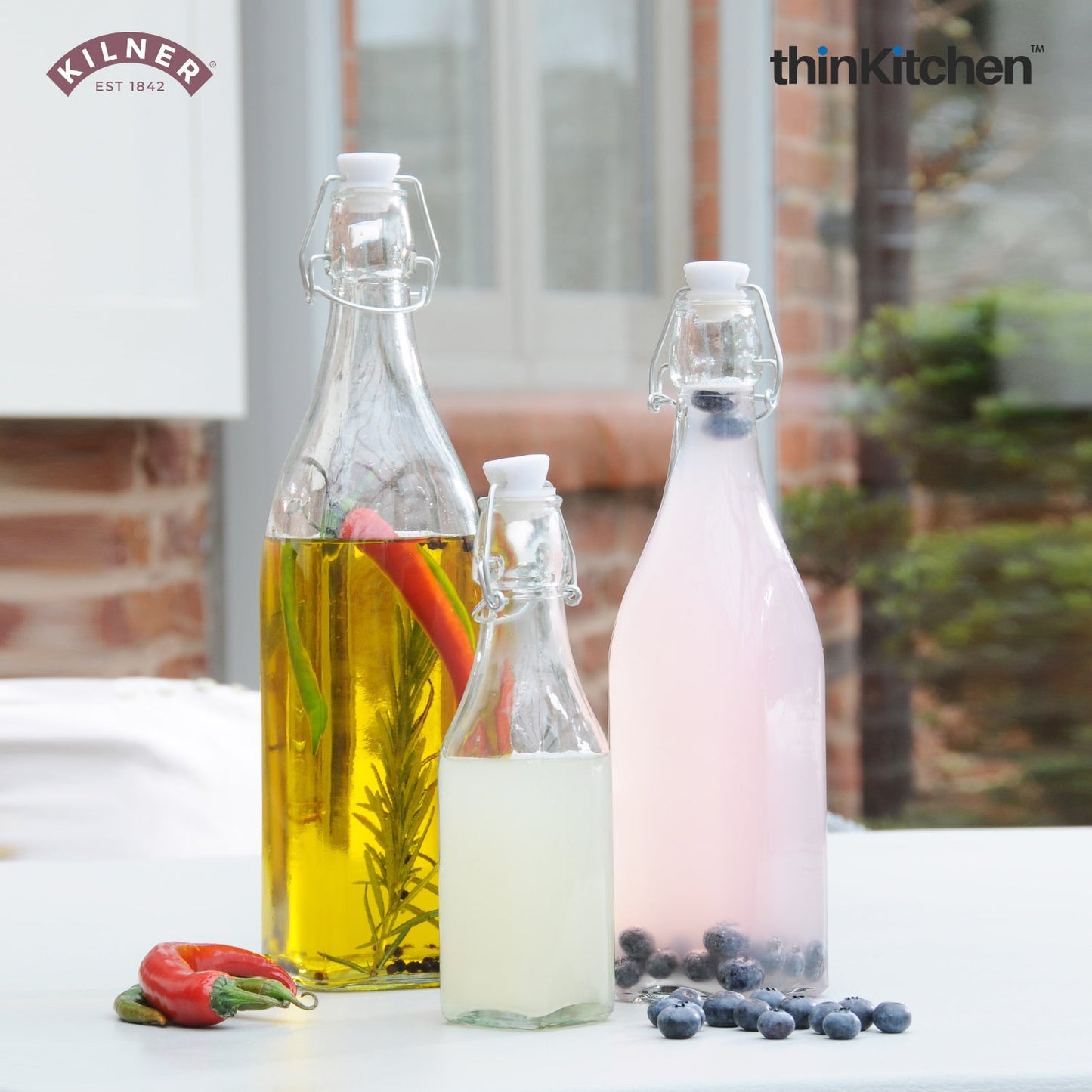 Kilner Glass Square Clip Top Water Bottle | 1 Litre Juice Preserver Bottle | Premium Square Shape 1L Glass Water Bottle with Airtight Stainless-Steel Clip & Silicone Seal