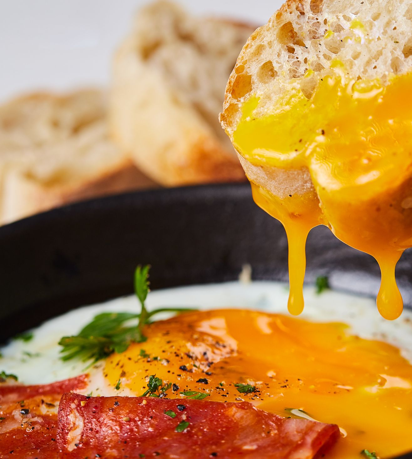 Victoria 4-Inch Cast Iron Skillet, Pre-Seasoned Cast Iron Frying Pan with Long Handle, Made in Colombia - 9