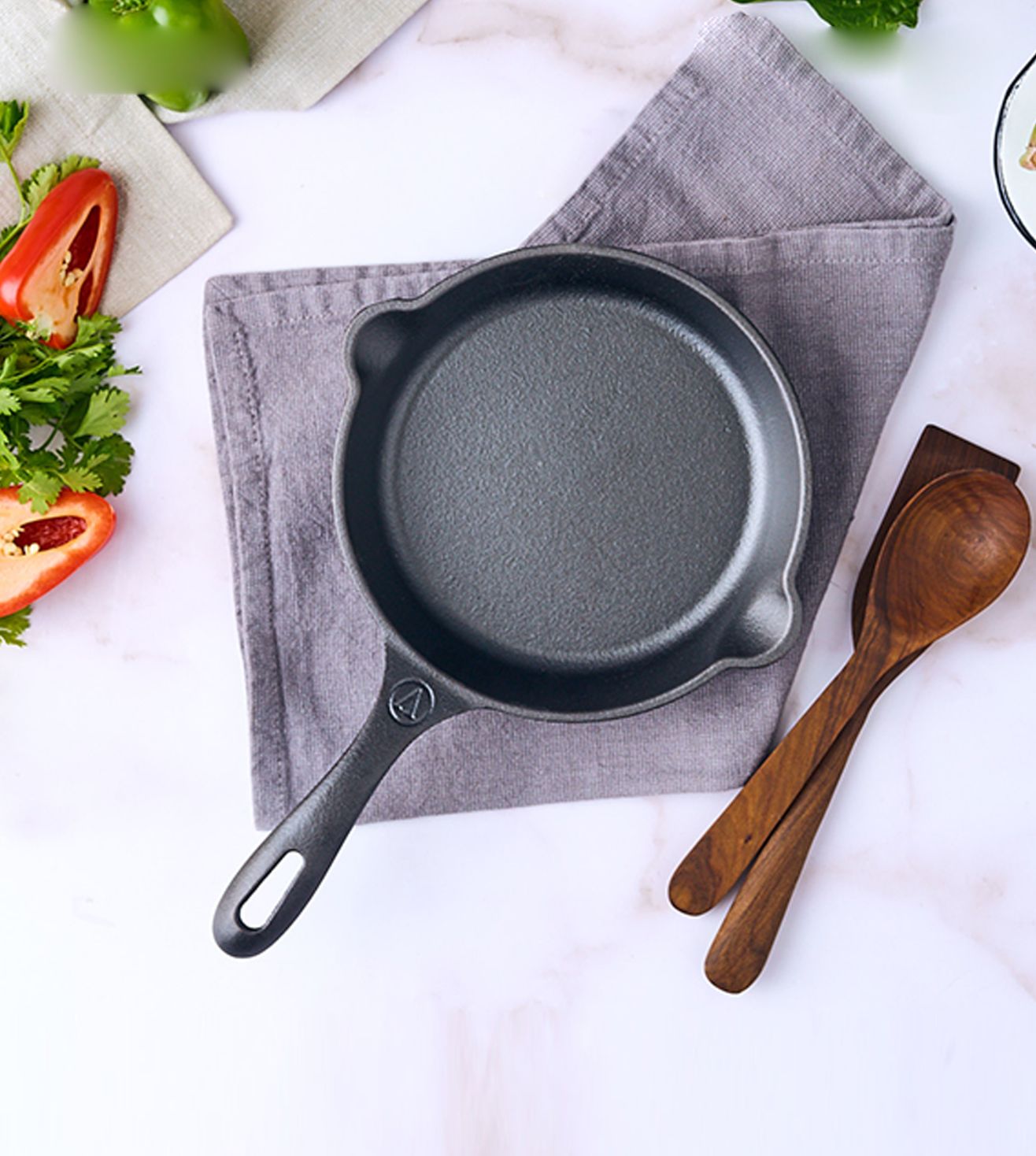 Victoria 6.5 Inch Mini Cast Iron Skillet. Small Frying Pan,Seasoned with 100% Kosher Certified Non-GMO Flaxseed Oil (SKL-206) - 8