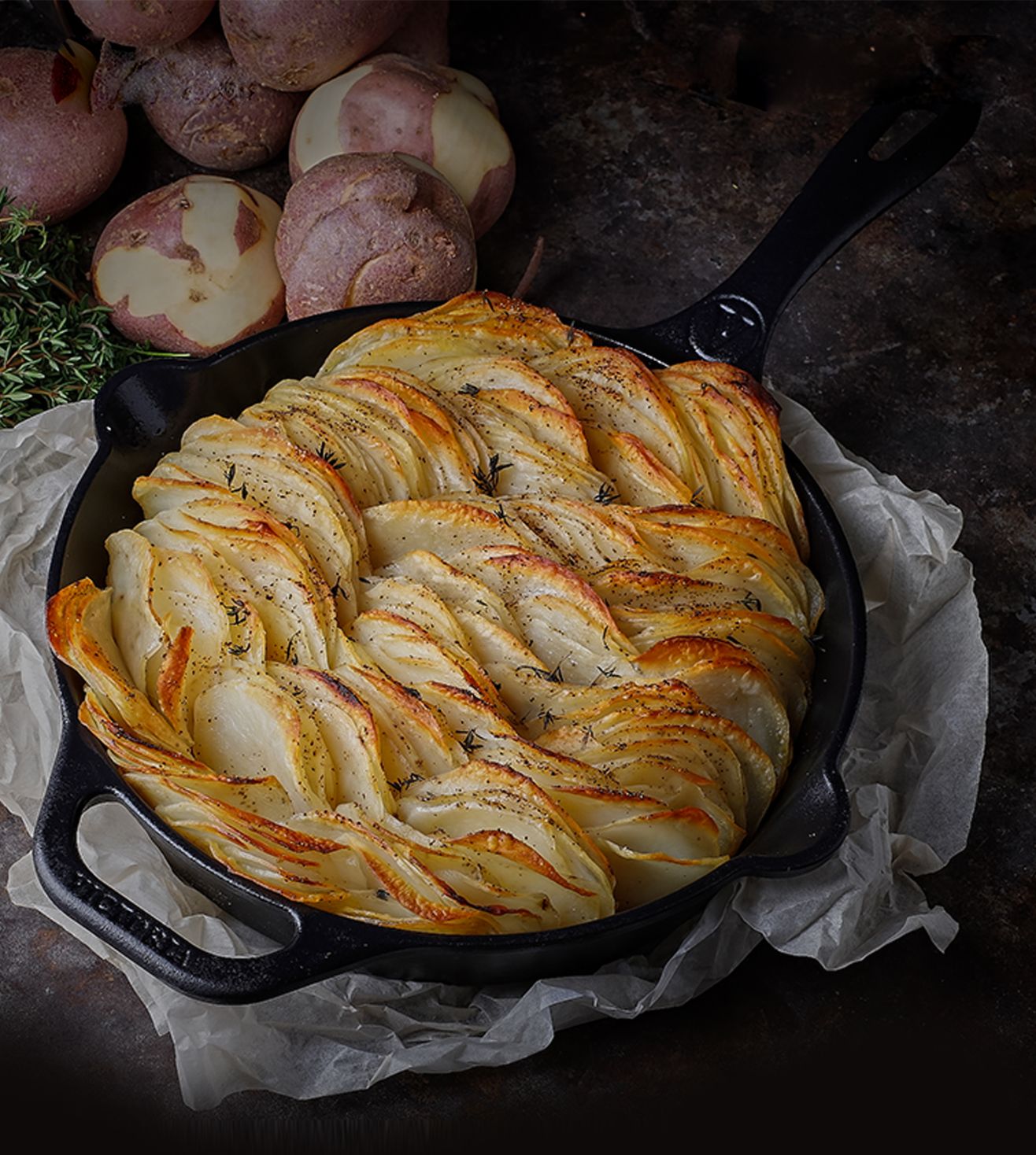 Victoria 10-Inch Cast Iron Skillet, Pre-Seasoned Cast-Iron Frying Pan with Long Handle, Made in Colombia - 14