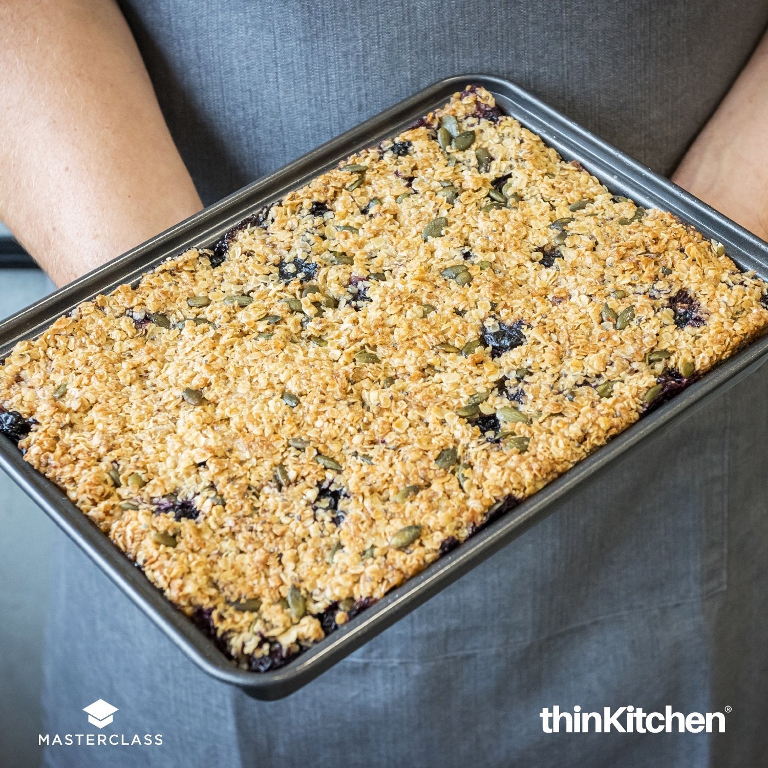 Masterclass Baker's Combo: Non-Stick 2-in-1 Divided Crisping Tray / Ridged Baking Tray x Double Layered Baking Sheet - 9