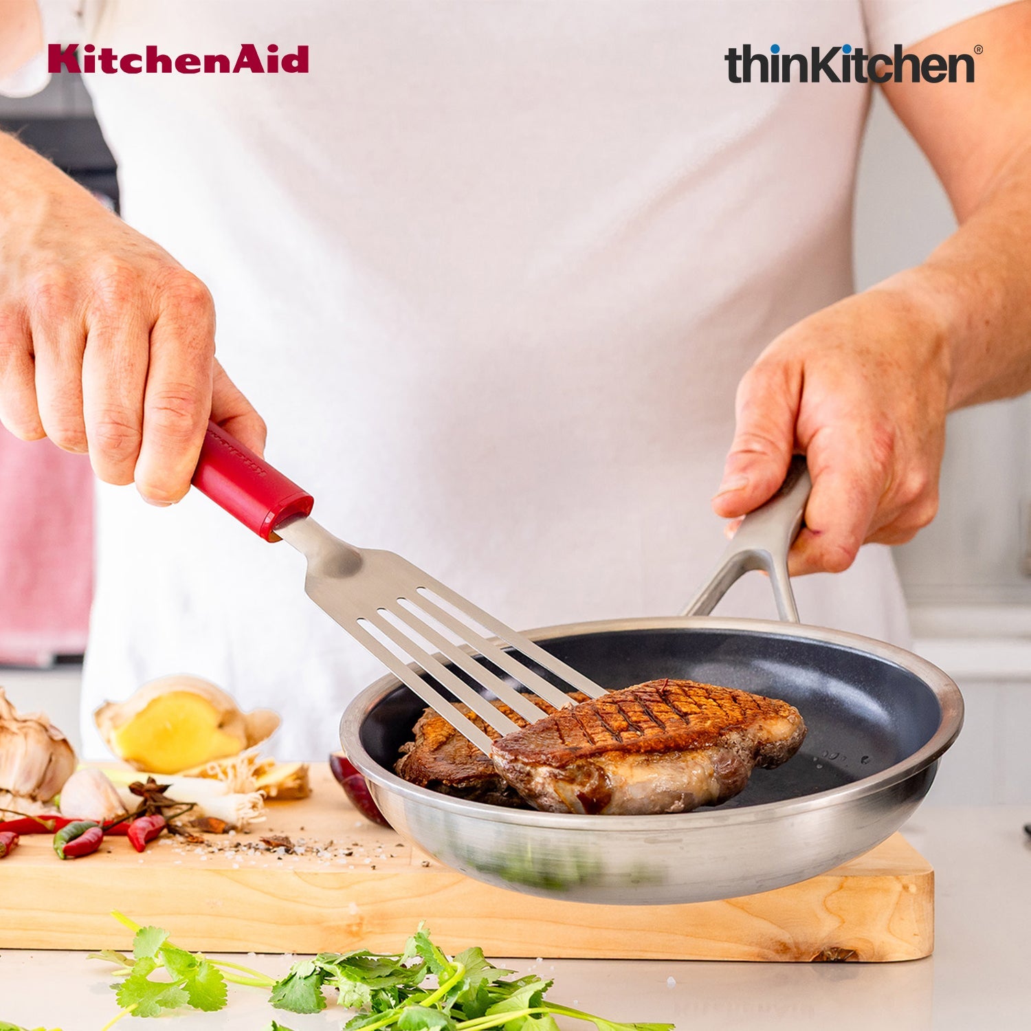 KitchenAid Premium Flexible Turner Spatula Heat Resistant Stainless Steel Cooking Utensil with Durable Handle, Dishwasher Safe Kitchen Tool - Empire Red, 31.5cms - 2