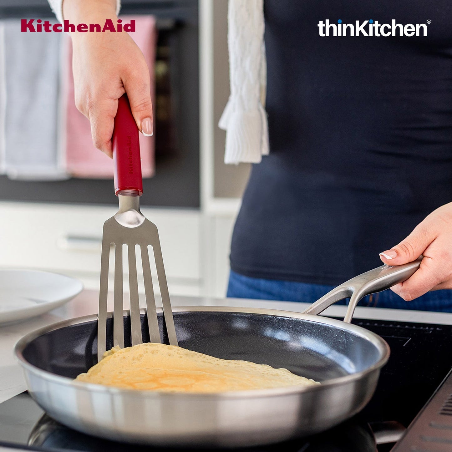 KitchenAid Premium Flexible Turner Spatula Heat Resistant Stainless Steel Cooking Utensil with Durable Handle, Dishwasher Safe Kitchen Tool - Empire Red, 31.5cms