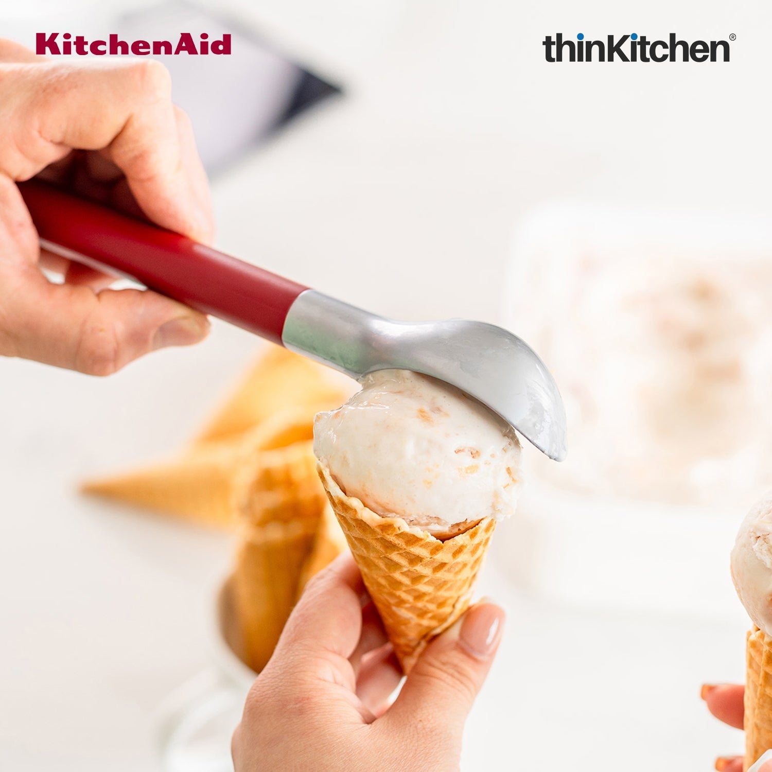 KitchenAid Premium Ice Cream Scoop, Ergonomic Handle Ice Cream Scooper, Dessert Scoop, Dishwasher Safe Scooping Kitchen Tool - Empire Red,  21cms - 5