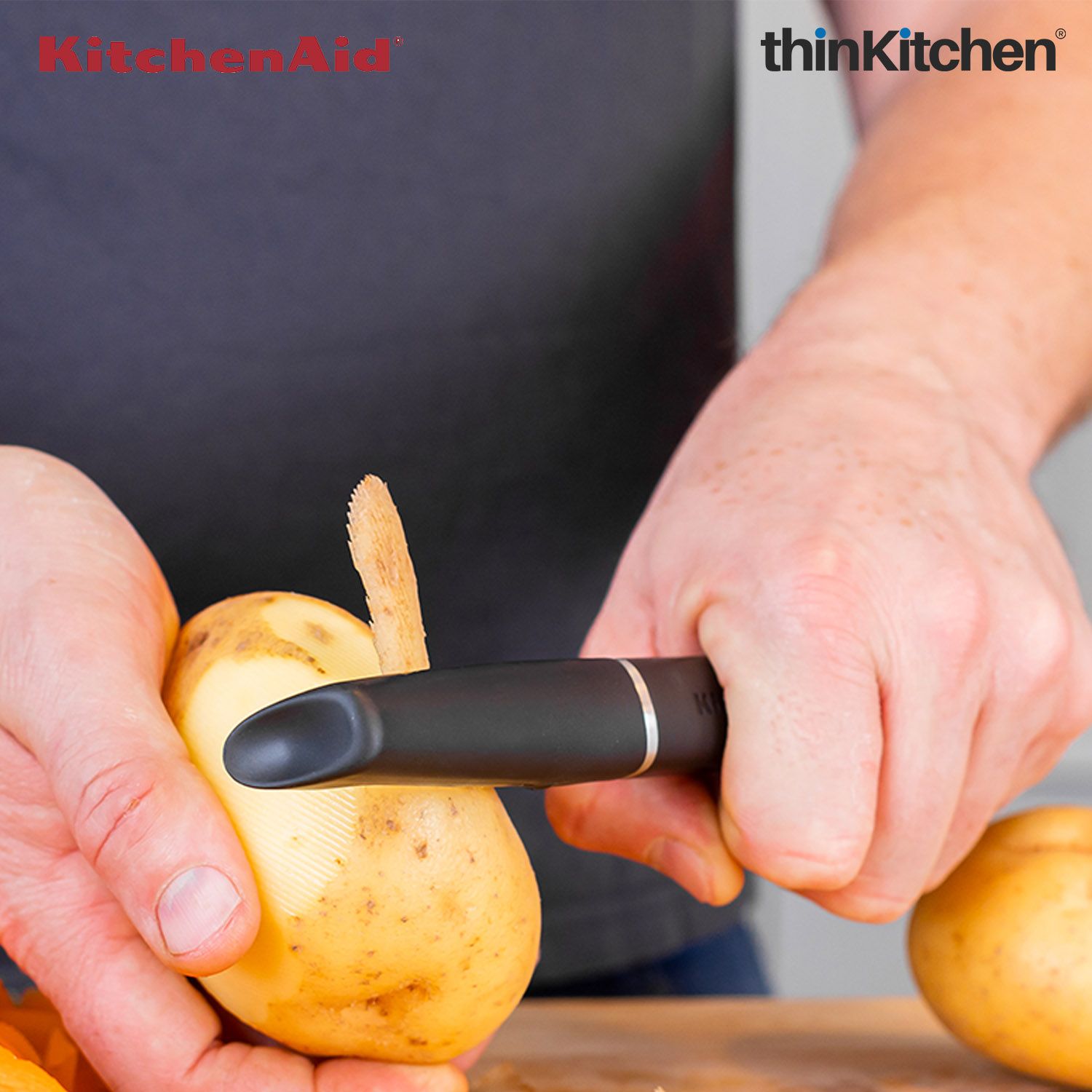 KitchenAid Euro Peeler, Matte Black, Vegetable Peeling Tool with Serrated Blade and Durable Handle, Dishwasher Safe, 20cm - 4