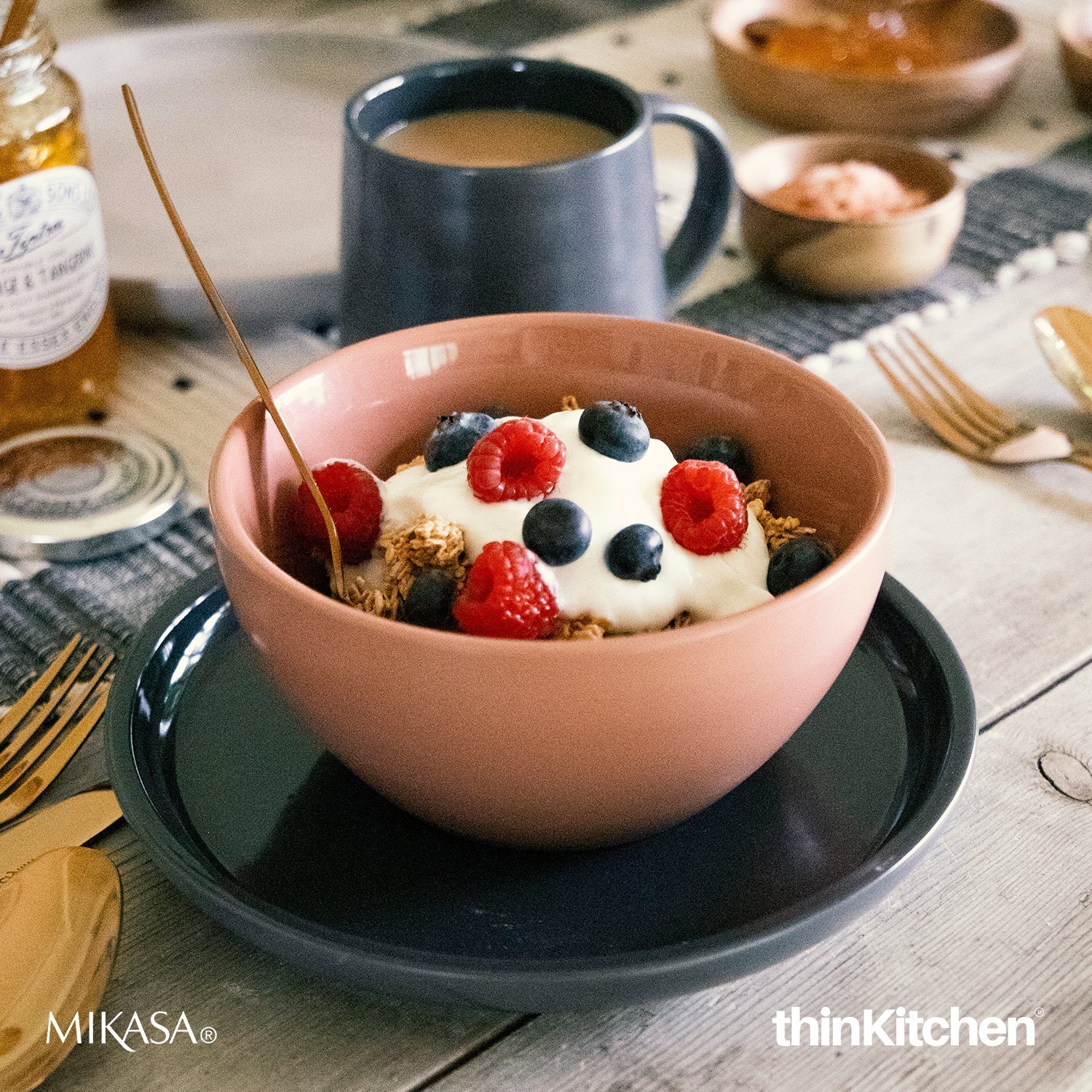 Mikasa Serenity Dining Set: Ceramic 24.5cm Dinner Plate x 15cm Ceramic Bowl, Pink - 10